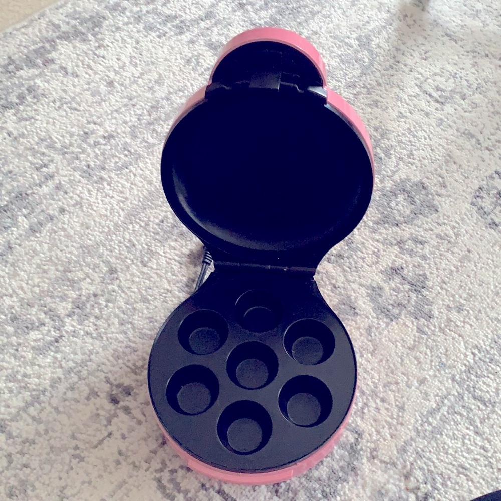 Perfect for holiday baking! Mini Cupcake Maker, great Christmas gift!